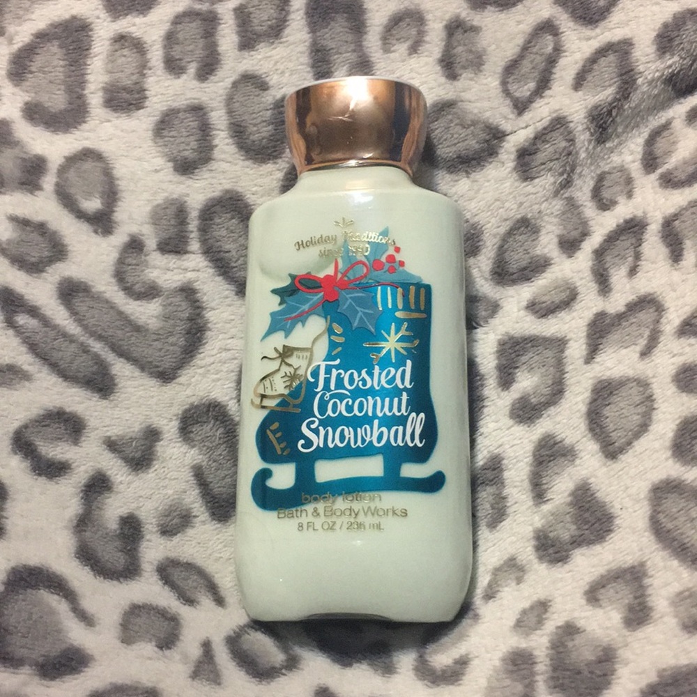 BBW - Frosted Coconut Snowball body lotion